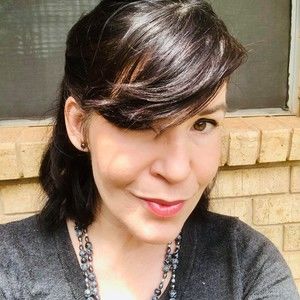 Meet your Posher, Pamela